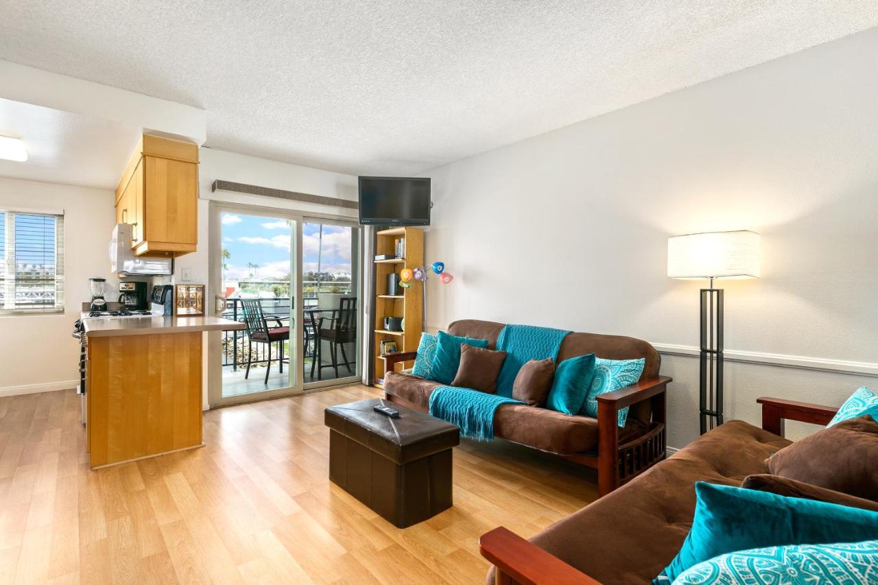 313B Steps From The Sand At Harbor Beach - Free Wifi Oceanside Exterior photo